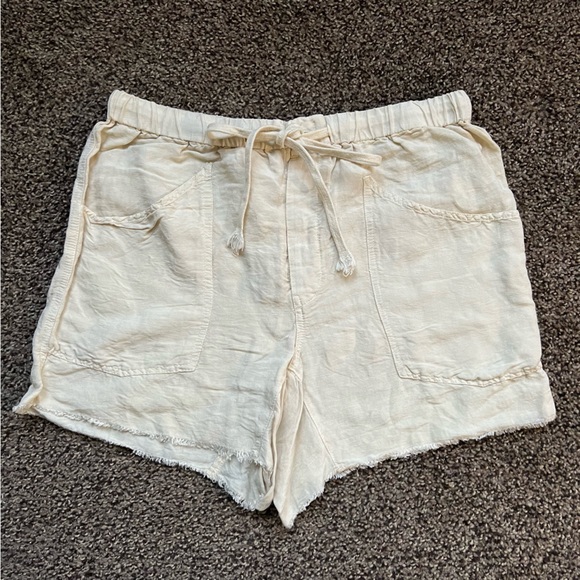 Free People - Tomboy Linen Shorts - Picture 3 of 8